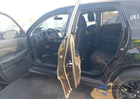 2019 Mitsubishi Outlander Sport 2.0 Le z USA, uszkodzony, nr VIN JA4AP3AU7KU025485